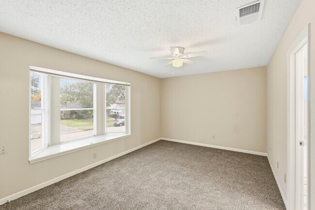 Building Photo - 16623 Red Gully Dr