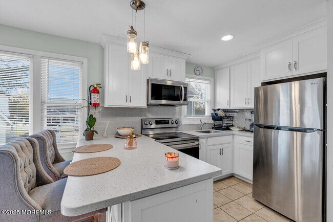 Building Photo - 1202 D St