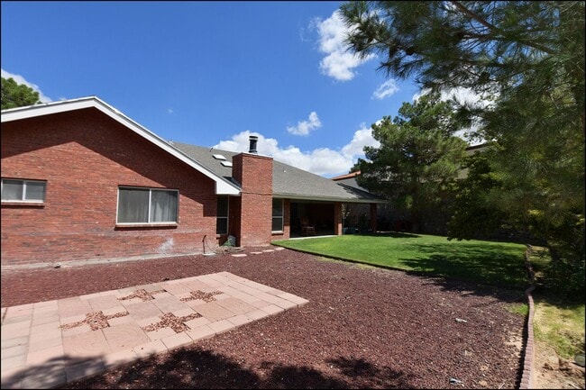 Building Photo - Coming Soon!