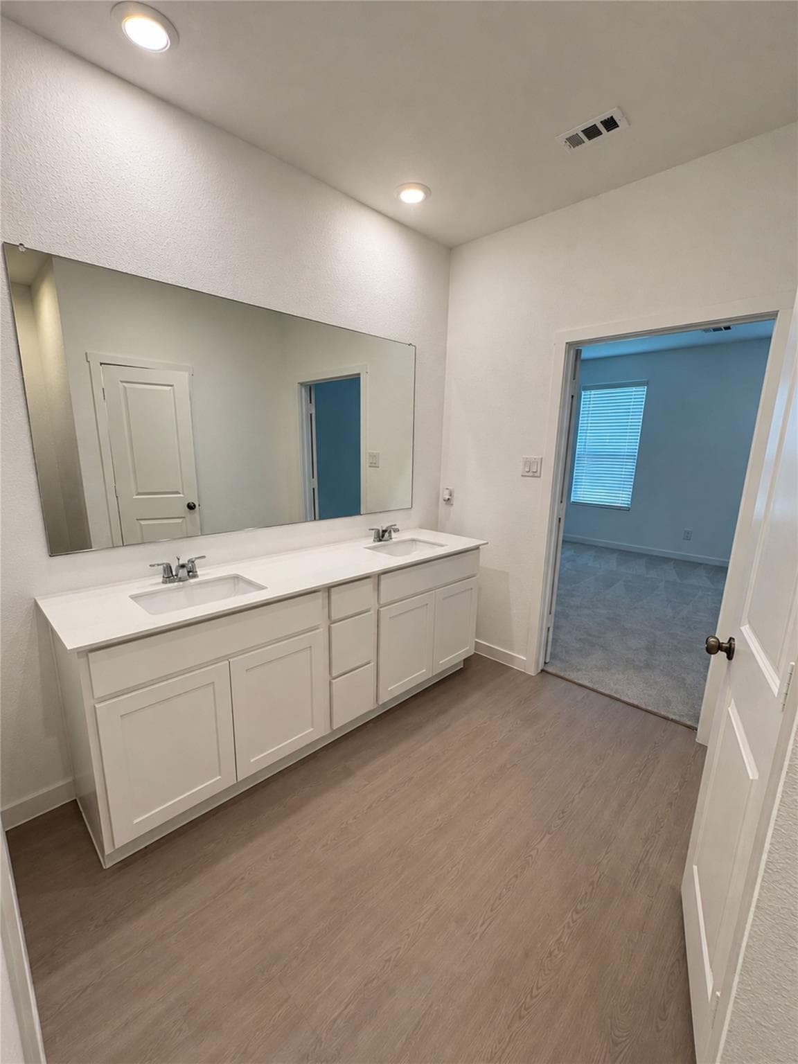 Building Photo - 635 Stud Dr