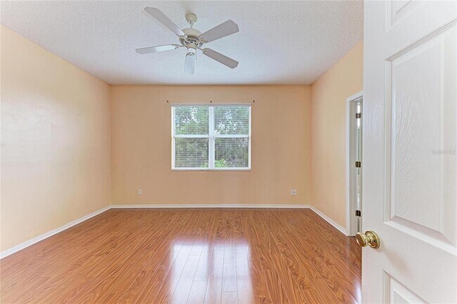 Building Photo - 3931 Yellowstone Cir