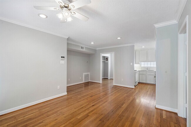 Building Photo - 4608 Woodhead St