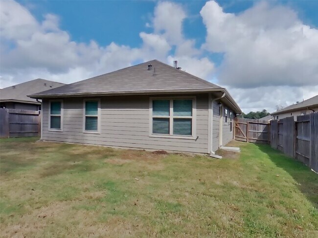 Building Photo - 17588 Rosewood Manor Ln