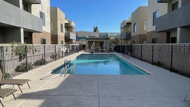 Building Photo - 901 S Smith Rd