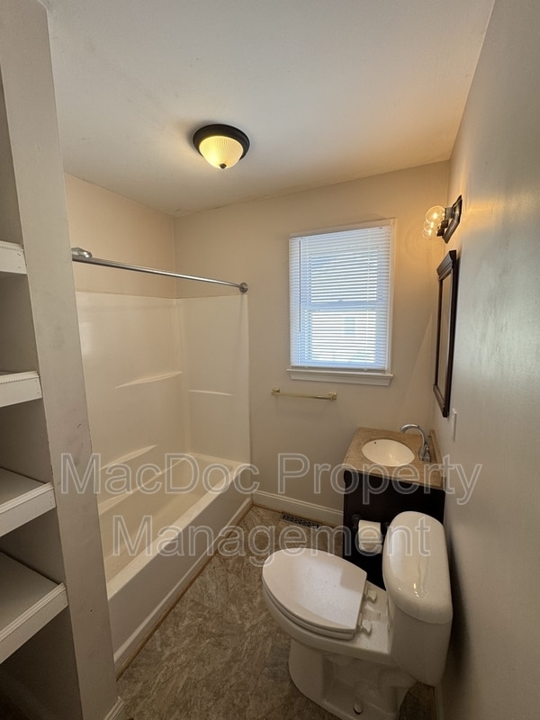 Building Photo - 17272 Blatt Ave