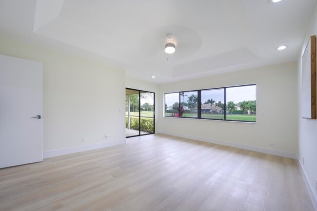 Building Photo - 6890 Touchstone Cir