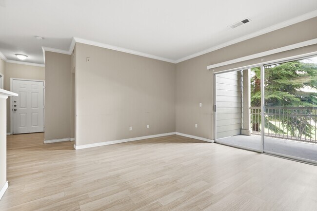 Building Photo - 7438 S Quail Cir