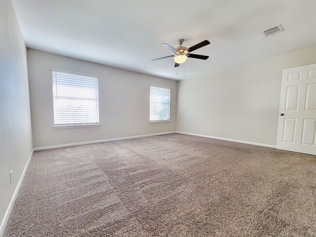 Building Photo - Beautiful Single Family - 4/BR 2.5/BA