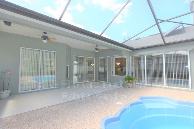 Building Photo - 2218 Longleaf Cir