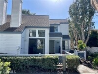 Building Photo - 27 Briarglen