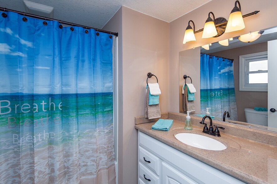 Upper Bathroom - 67951 County Road 76