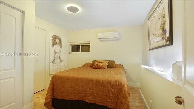 Building Photo - 1645 NE 9th Ave