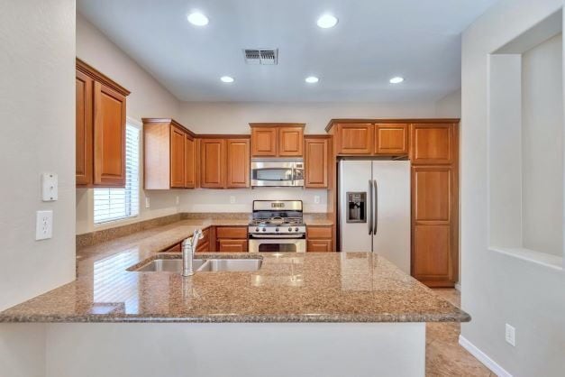 Building Photo - "Spacious 4-Bed Townhouse Oasis in Anthem – Modern Comfort Awaits!"