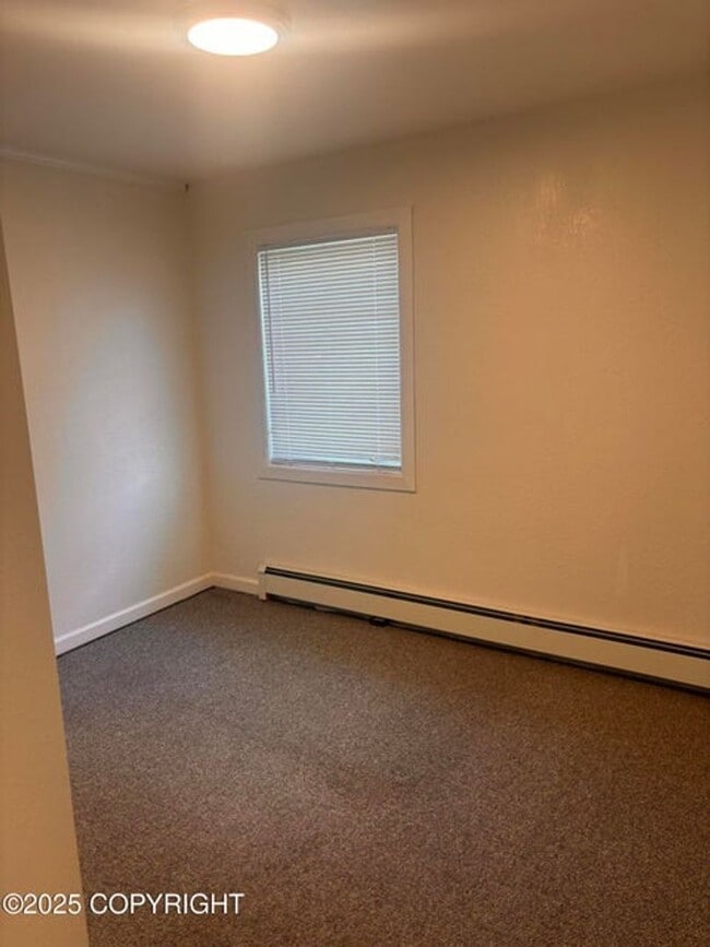 Building Photo - 3604 Oregon Dr