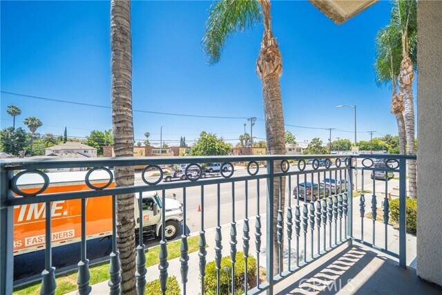 Building Photo - 13941 Sherman Way