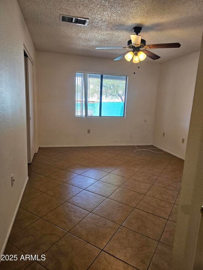 Building Photo - 4103 Calle Barona