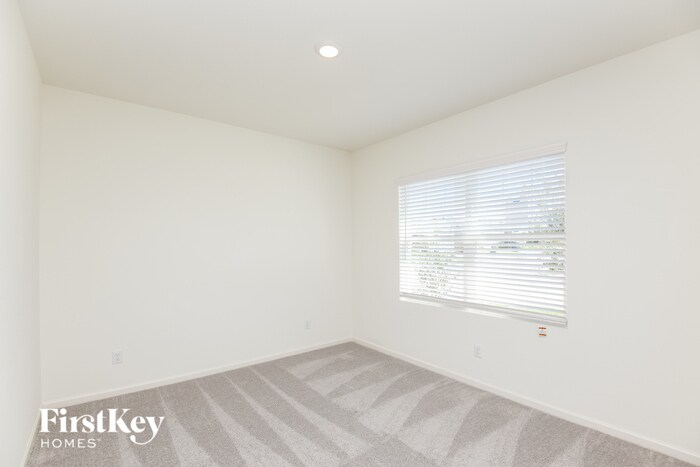 Building Photo - 8361 Stovepipe Dr