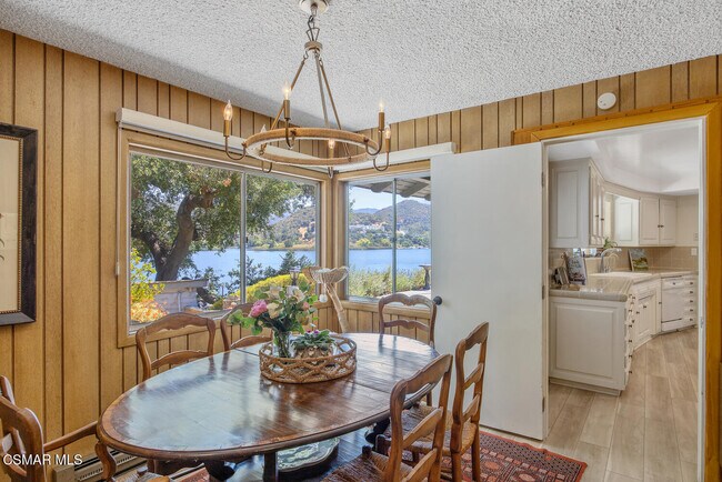 Building Photo - 498 Lake Sherwood Dr