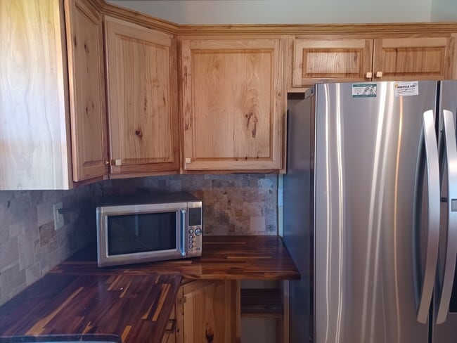 Building Photo - 8074 Driftwood Dr