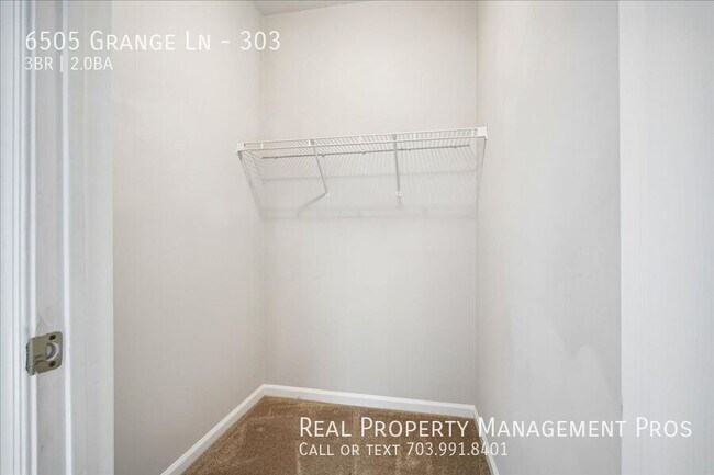 Building Photo - 6505 Grange Ln
