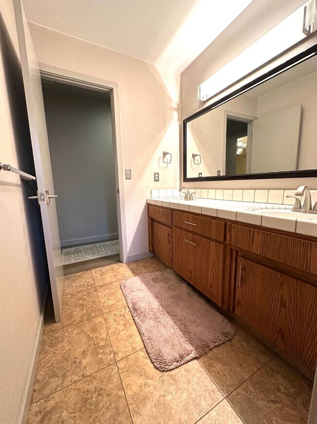 Building Photo - Beautiful 3-Bedroom Home with Open Floor Plan & Private Backyard