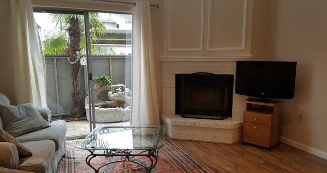 Building Photo - 260 El Dorado Blvd