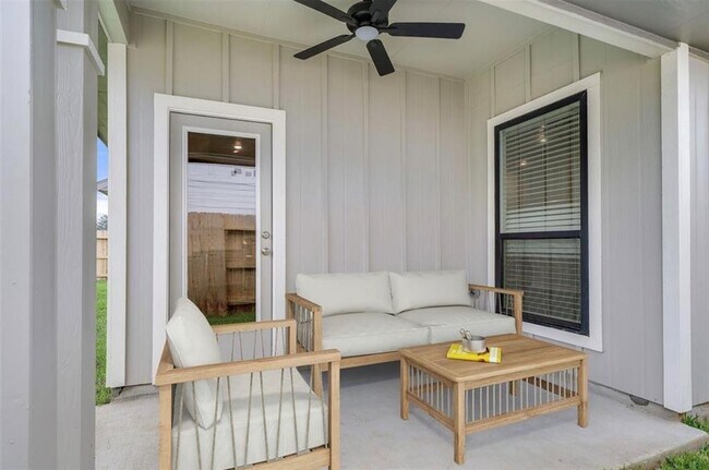 Building Photo - 1134 Tomball Downs Dr