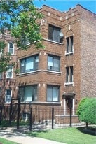Building Photo - 8205 S Laflin St