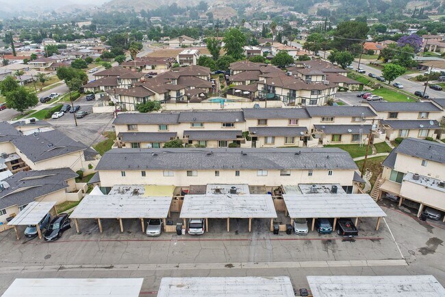Building Photo - 3700 Mountain Ave N