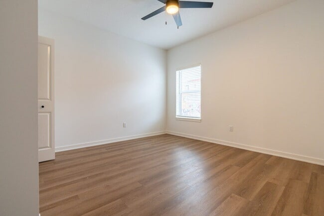 Building Photo - The Delaware: 2-Bedroom Apartment