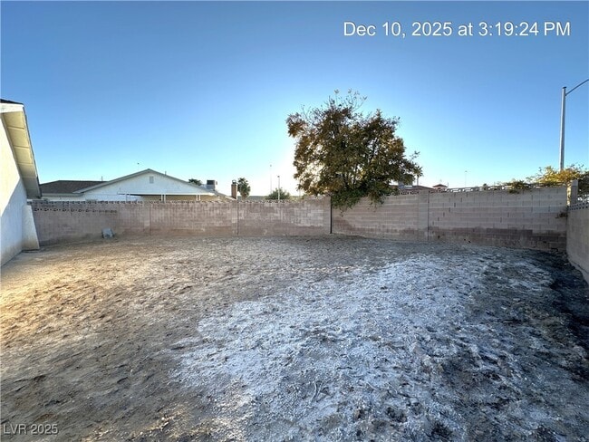 Building Photo - 4680 Gatos Ct