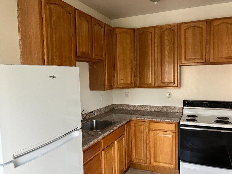 Building Photo - 2625 Ivy Dr