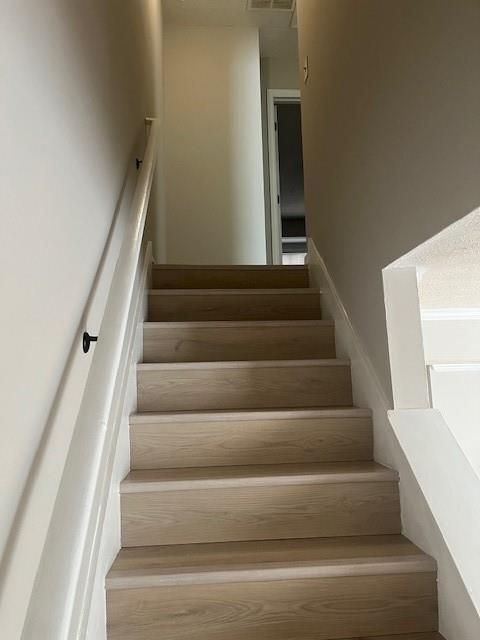 Building Photo - 283 Westland Way SW