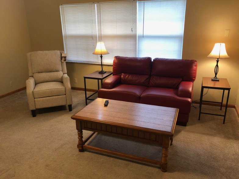 Building Photo - 515 Monroe Ave