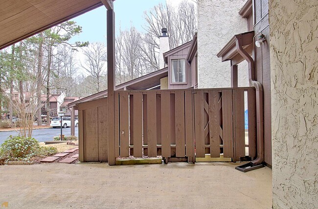 Building Photo - 72 Cobblestone Creek