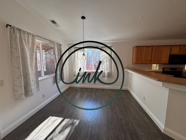 Building Photo - Beautiful home in Carson Valley