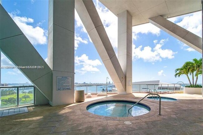 Building Photo - 888 Biscayne Blvd