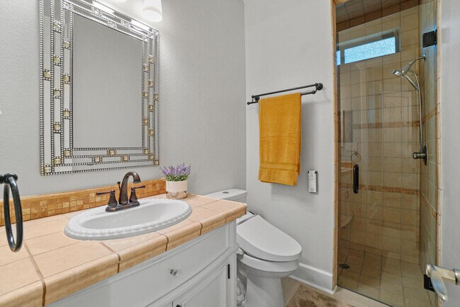 Building Photo - 6464 Snowheights Ct