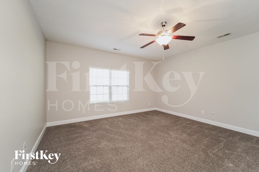 Building Photo - 6124 Silver Chime Way