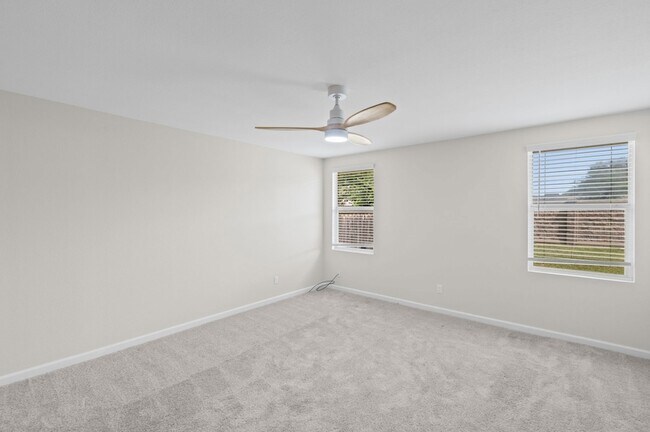 Building Photo - 2140 Hacienda Ct
