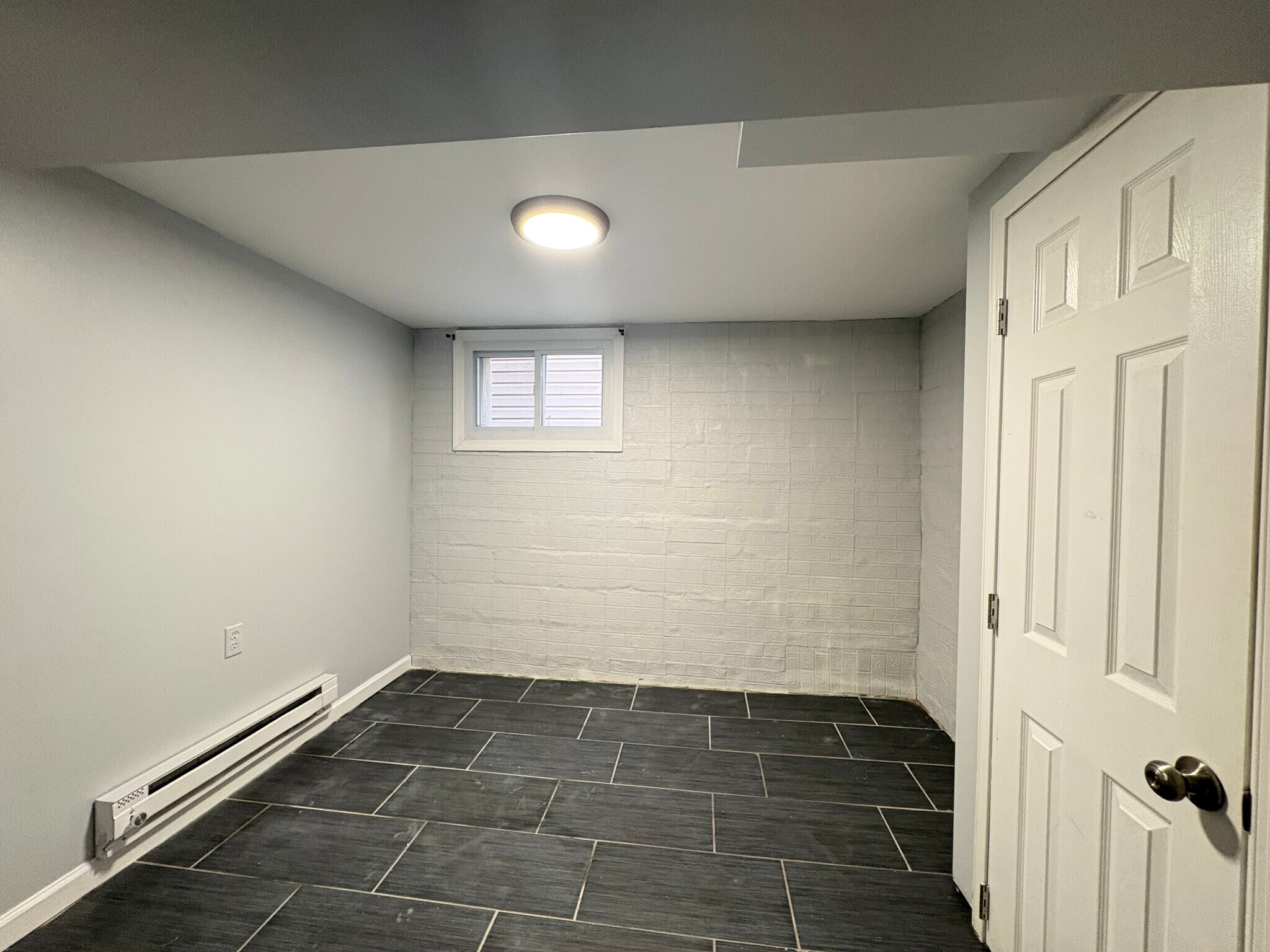 Building Photo - 579 Liberty Ave