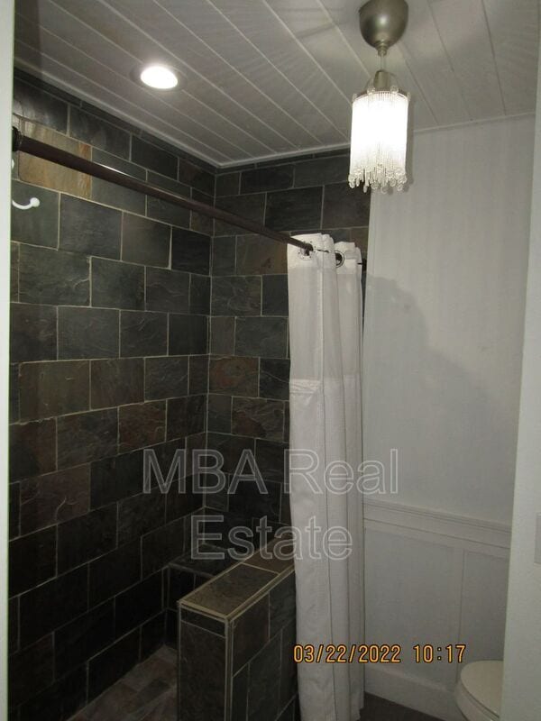 Building Photo - 2802 E Weldon Ave