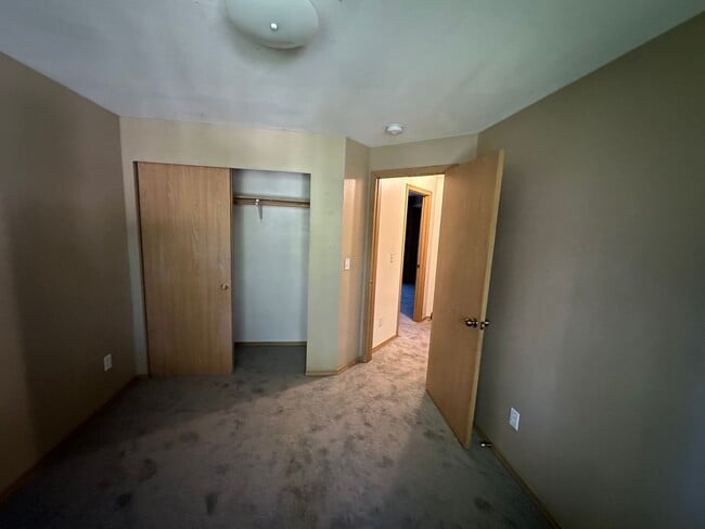 Building Photo - Beautiful 3-Bedroom Home in Gated Clearwood Community!