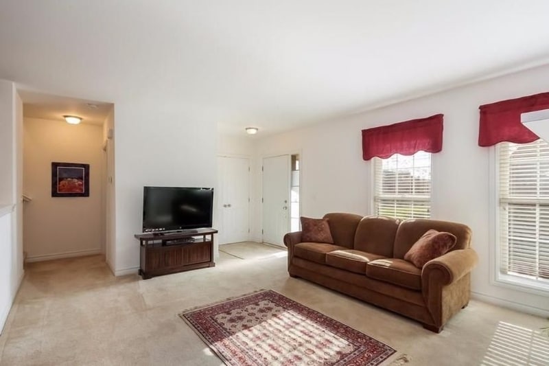 Building Photo - 3370 Endsleigh Ln