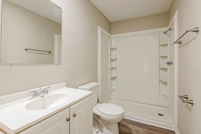 Building Photo - 2650 Kristen Dr