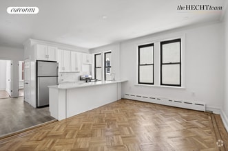 Building Photo - 216 E 93rd St