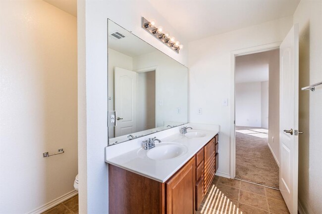 Building Photo - 4507 Mellow Hollow Dr