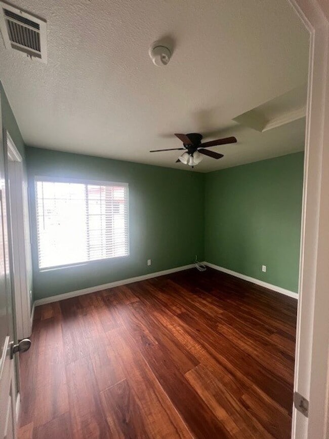 Building Photo - Move-In Ready Home in a Desirable Buellton Neighborhood