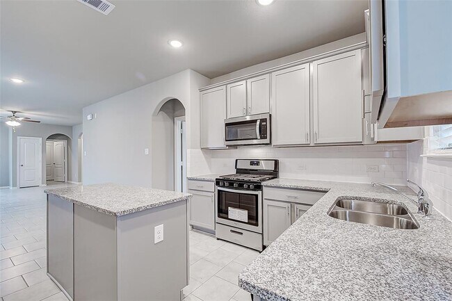 Building Photo - 7443 Arabian Moon Trail