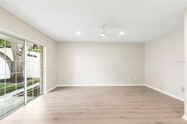 Building Photo - 3110 W Villa Rosa St
